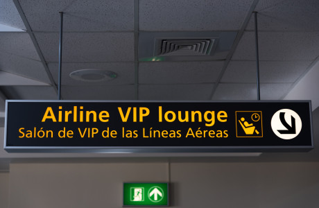 Sign to the airlines VIP lounge at the airport in Aruba